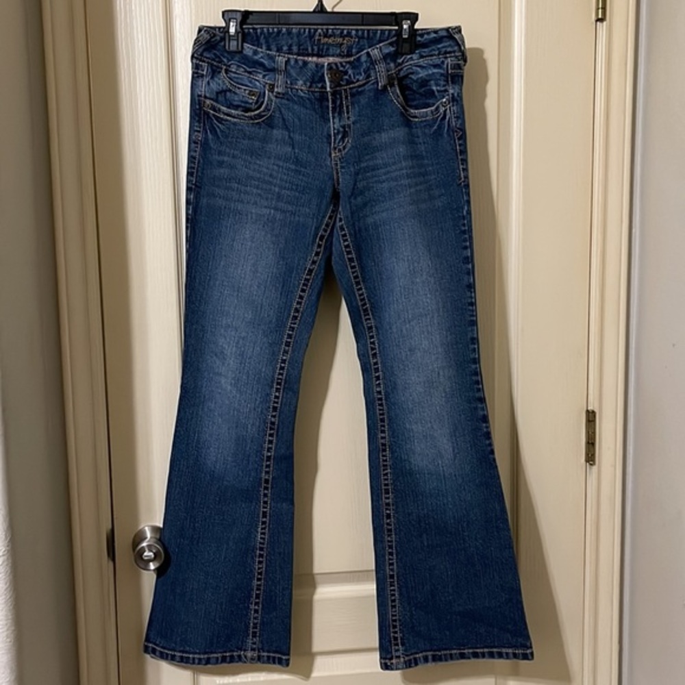 Vintage Amethyst flare jeans size 11.